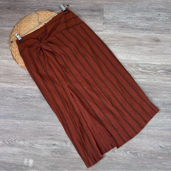 H&M knot front midi skirt‎ - Picture 1 of 5